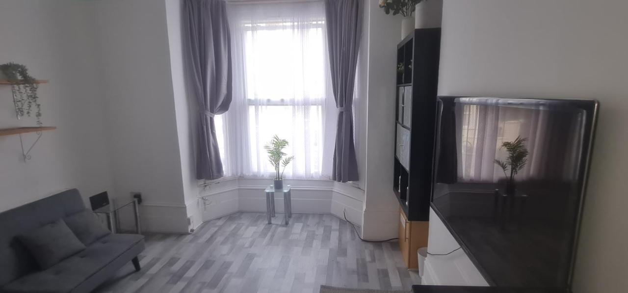2 Bed Flat In Lambeth Apartment London Ngoại thất bức ảnh